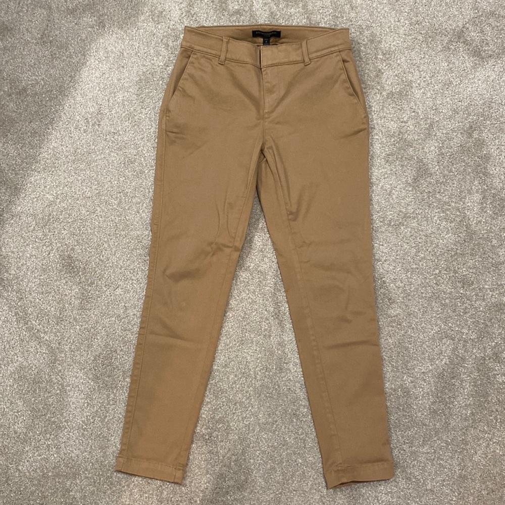 Banana republic khaki pant.